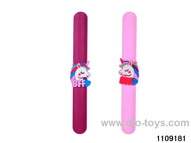Children's cartoon snapping hand circle