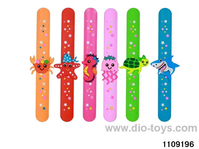 Children's cartoon snapping hand circle