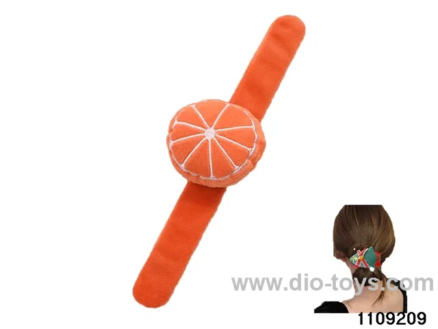 Children's cartoon snapping hand circle