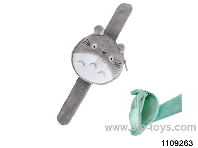 Children's cartoon snapping hand circle