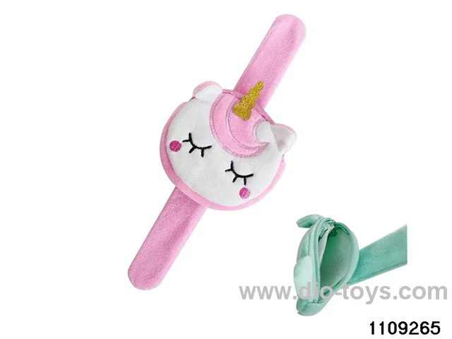 Children's cartoon snapping hand circle