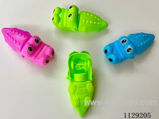 Sugar dispenser with printed crocodile car