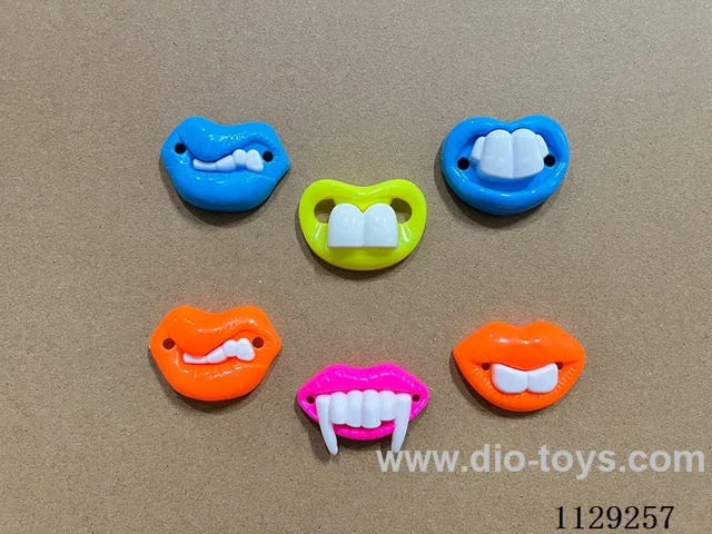 Lip Teeth