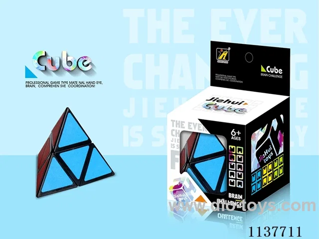 Second Order Pyramid Cube/black and white mix