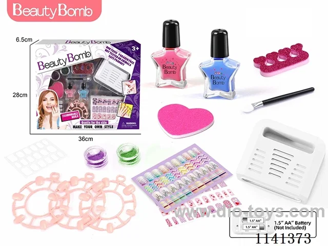 Nail Art Set with Electric Dryer (2xAA, not included)