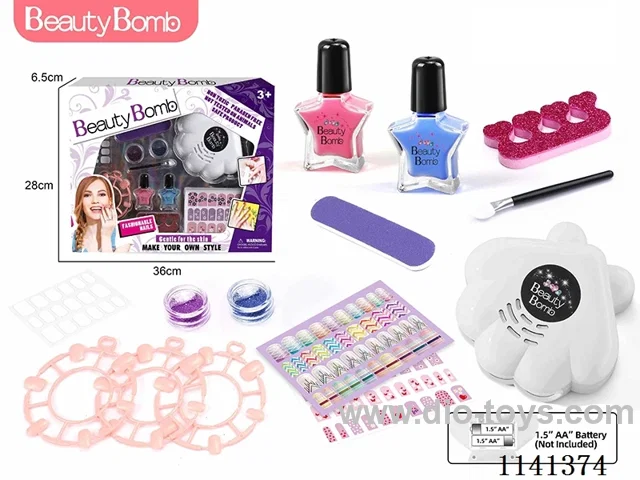 Nail Art Set with Electric Dryer (2xAA, not included)