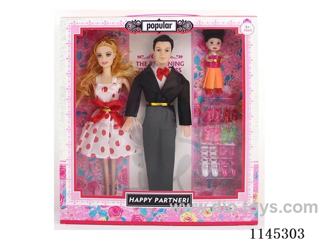 11.5’ 6 joints solid female barbie/hollow male barbie family of 3