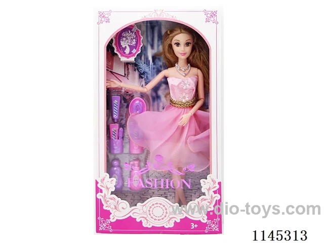 11.5’ 11 jointed solid Barbie with toiletries accessories