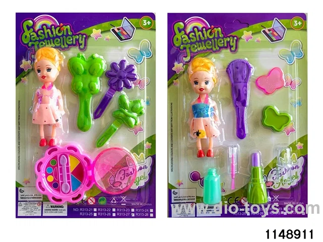 Barbie + Accessories