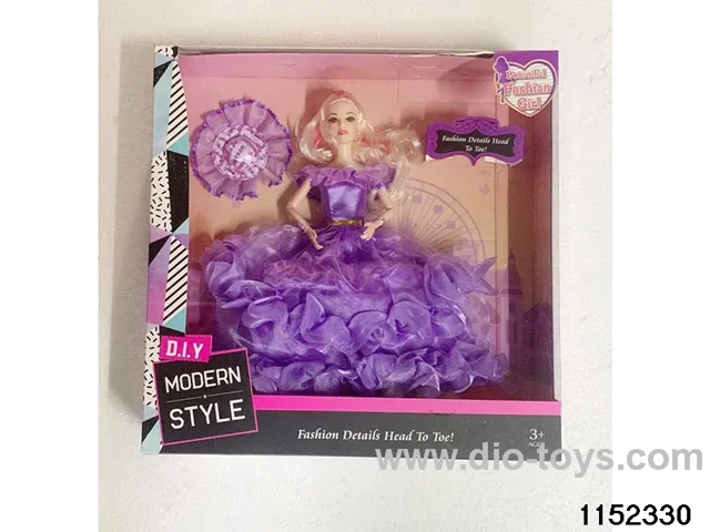 FASHION BARBIE DOLL