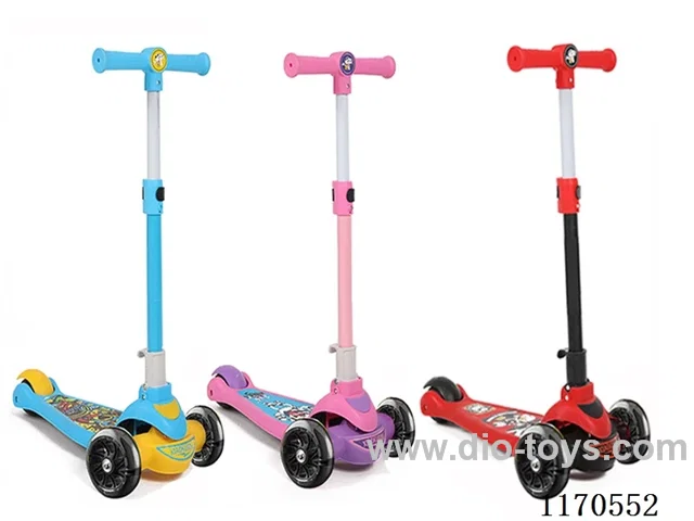 Three-wheeled scooter with lights, three-color mixing