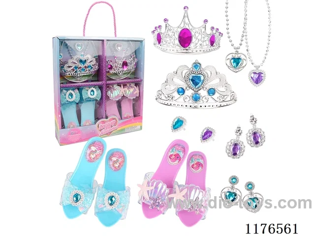 Four Pocket Shoe Box