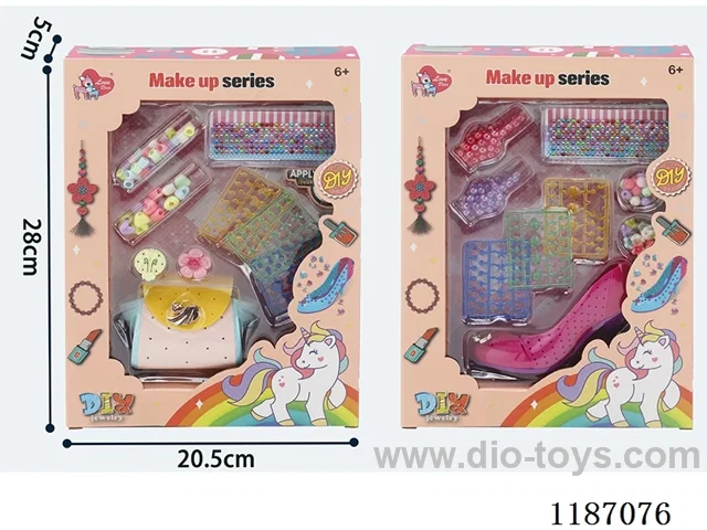Makeup/accessories in one