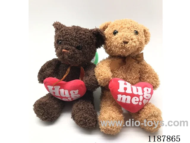 Seaweed plush bear hugging peach heart
