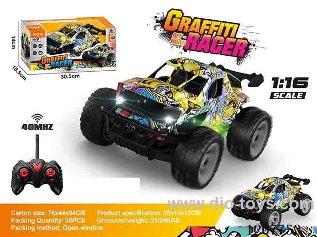 1:16 Four-way military off-road vehicle with lights (including batteries) Army Green/Desert Yellow