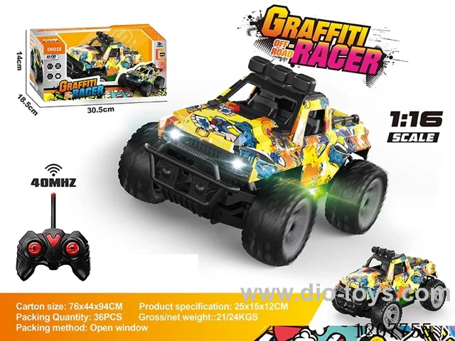 1:16 Four-way military off-road vehicle with lights (including batteries) Army Green/Desert Yellow