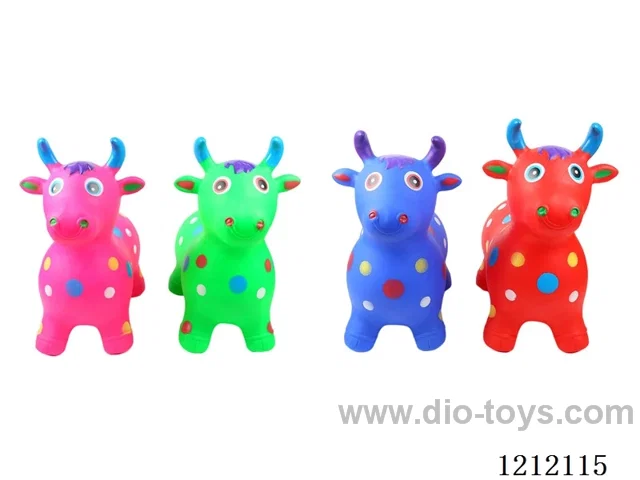 Inflatable painted cartoon cow