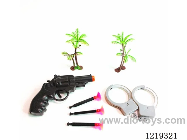 Revolver with 3 bullets, handcuffs, coconut tree *2