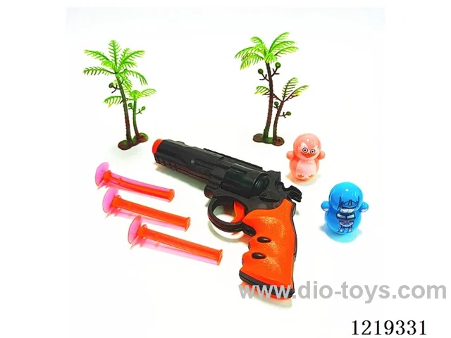 Revolver with 3 bullets, Duck *2, Coconut Tree *2