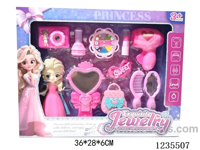 Accessory set with princess