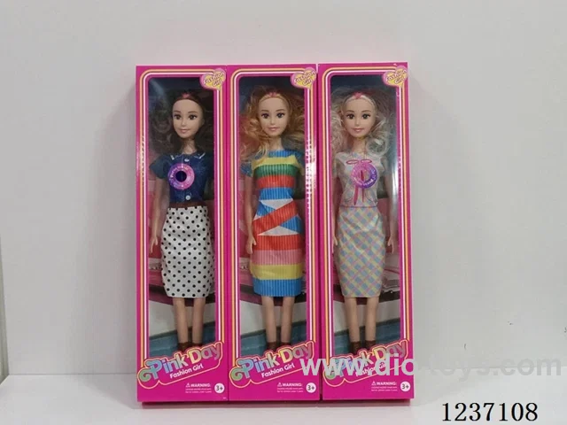 22 inch doll W L/M included battery