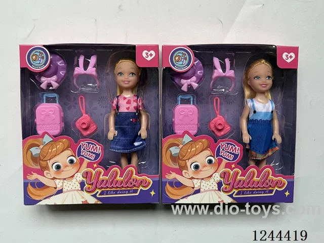 5 inch dolls/3 mixed