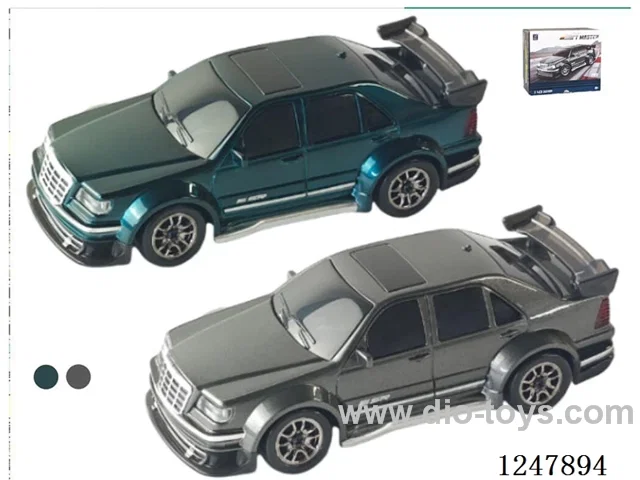 1:43 4WD Full Scale Drift RC Car 2.4G with Light Included Battery