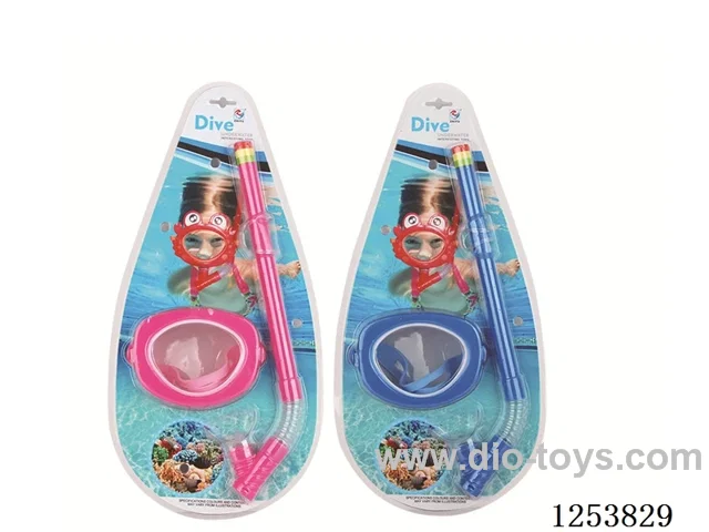 Snorkelling goggles