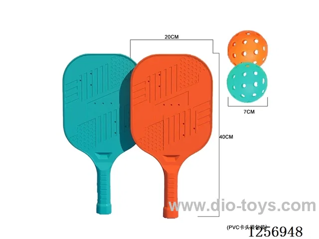Pickleball racket with 2 balls