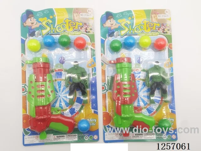Ping Pong Ball Catapult Gun with Hulk Figure