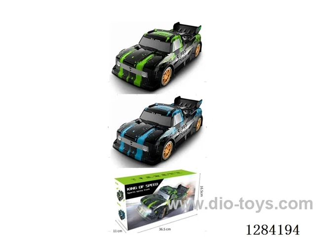 1:16 4WD 2.4G RC car with light/spray included battery