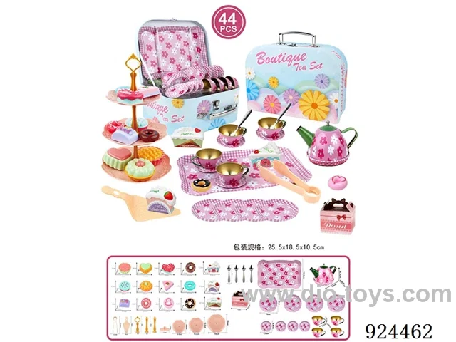 TEA SET IN GIFT BOX