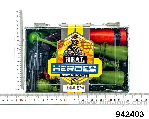 Military police suit in Ming benzene box